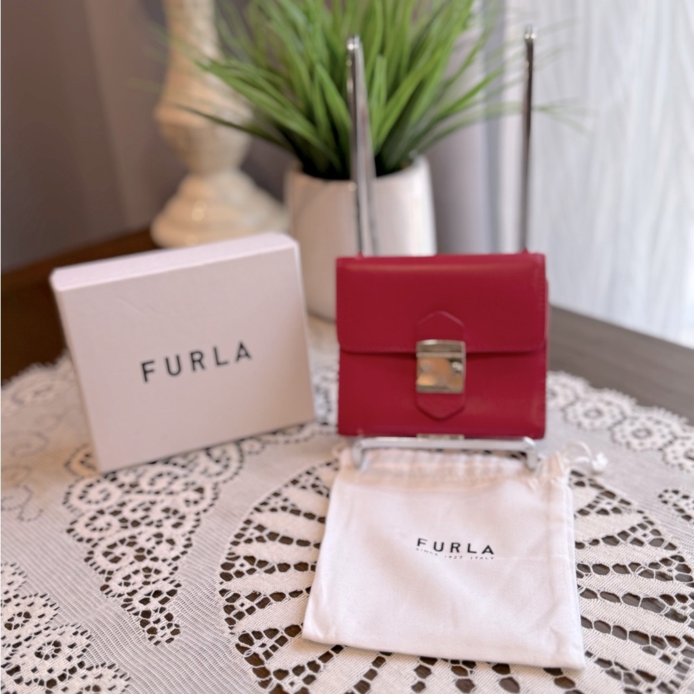 Furla EUC Multi Compartment Red Wallet
